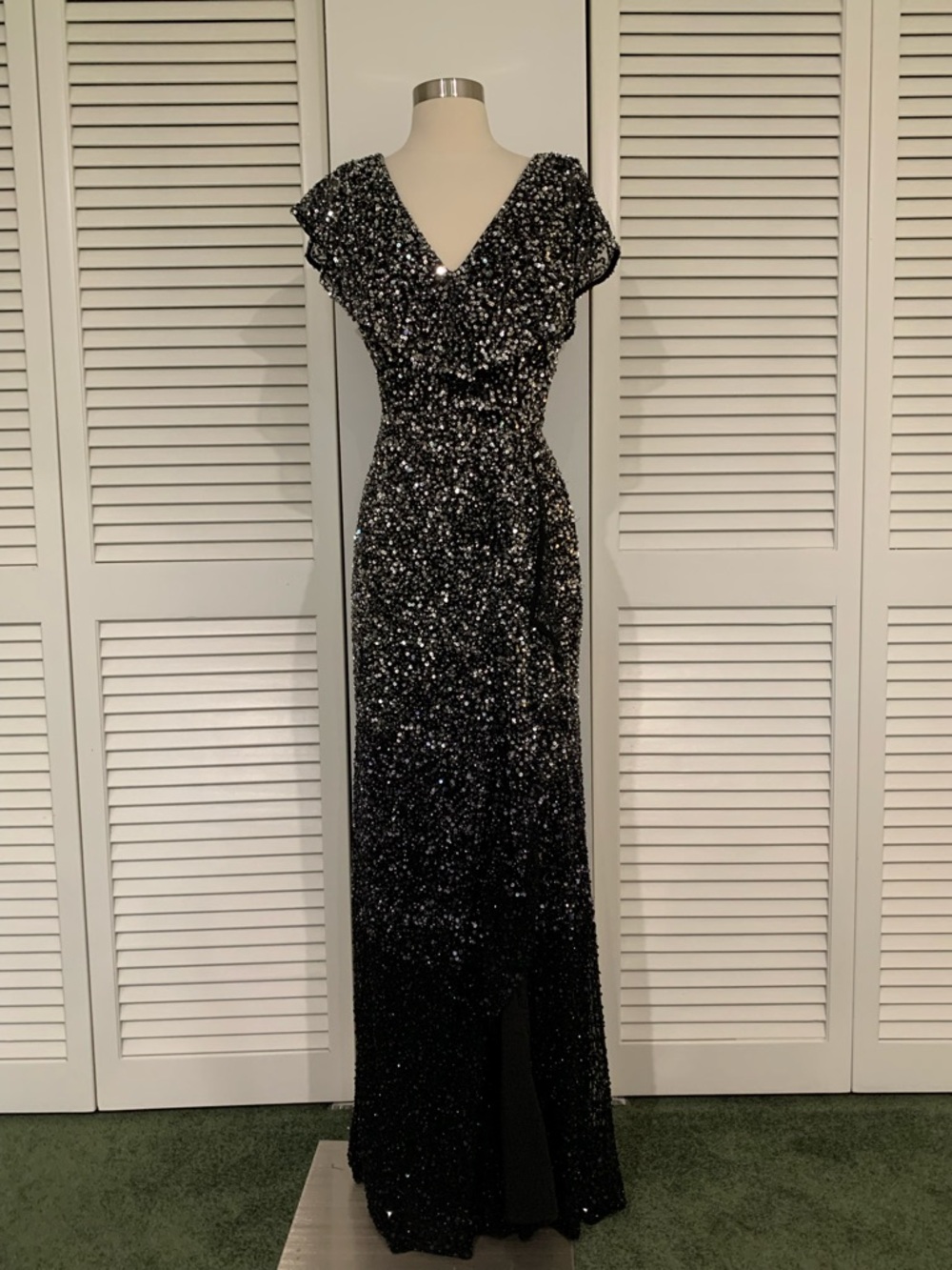 PARKER Black & Silver hombre Sequin V-Neck Evening Dress Sz 8